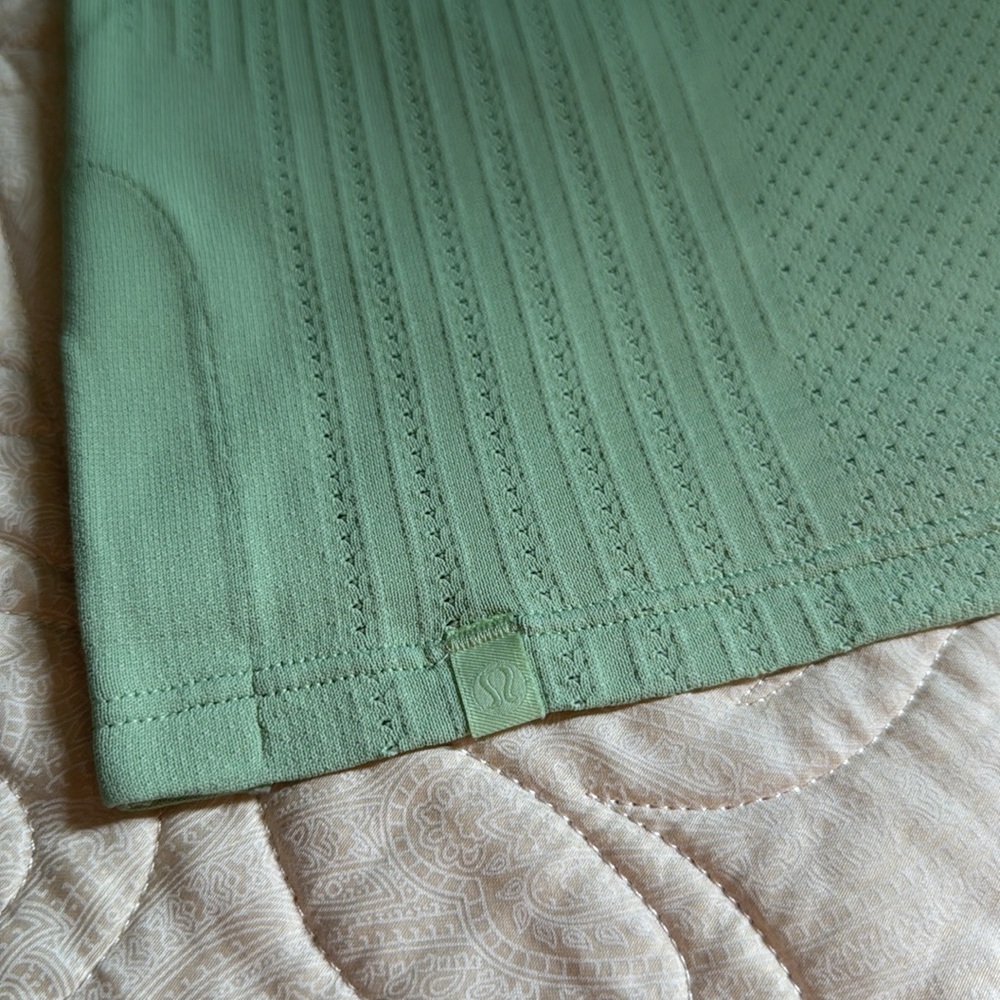Lululemon Train to Be Tank in Light Lime Green. Size 10. - Picture 5 of 8